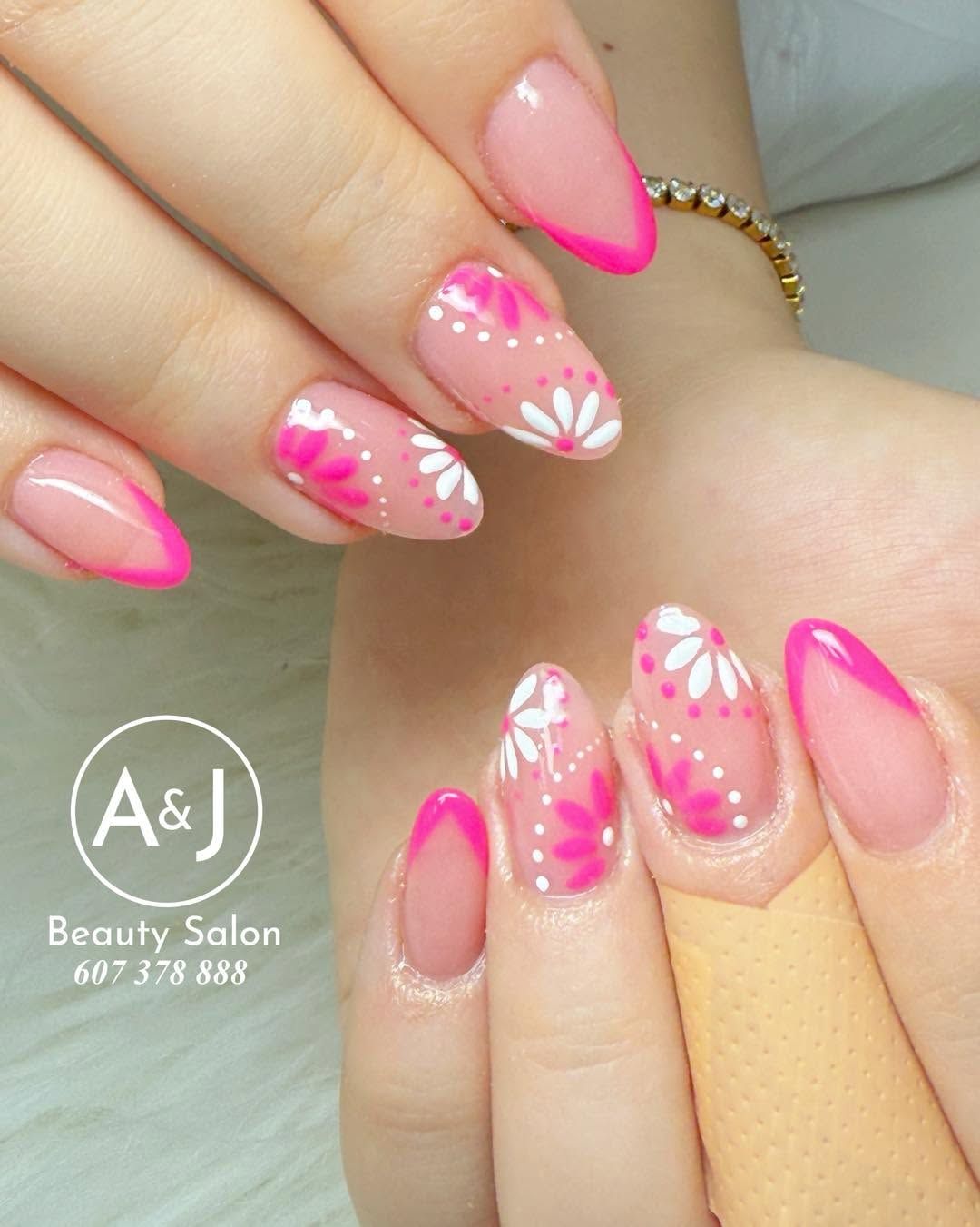 Jennifer Nails Studio feedback