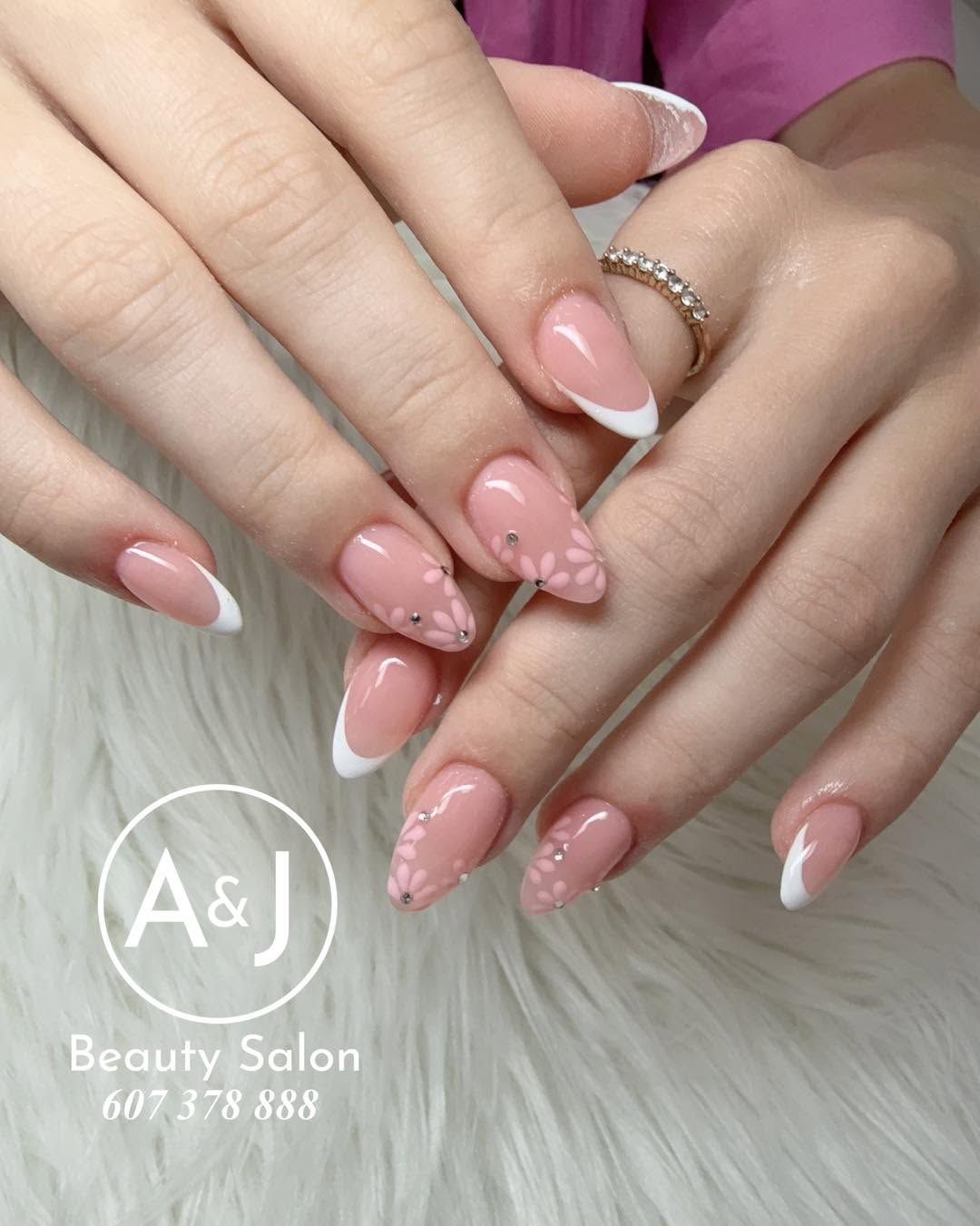 Jennifer Nails Studio feedback