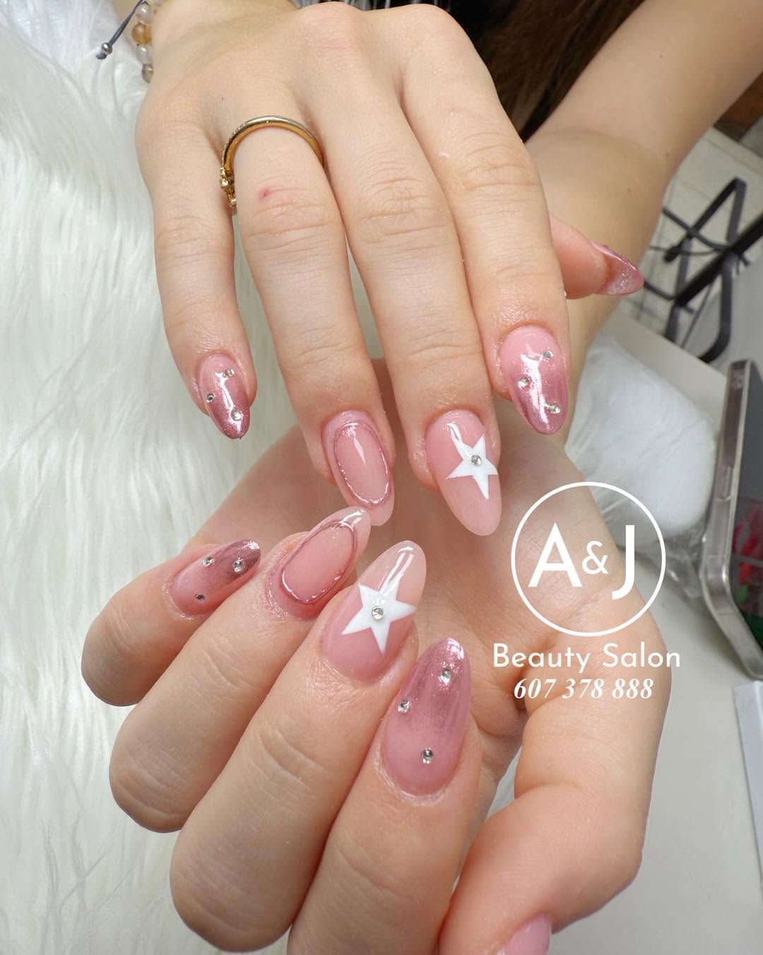 Jennifer Nails Studio feedback
